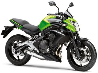 2013年 ER-6nキャンディライムグリーン×メタリックフラットスパークブラック