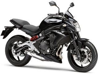 2013年 ER-6nメタリックフラットスパークブラック×メタリックスパークブラック