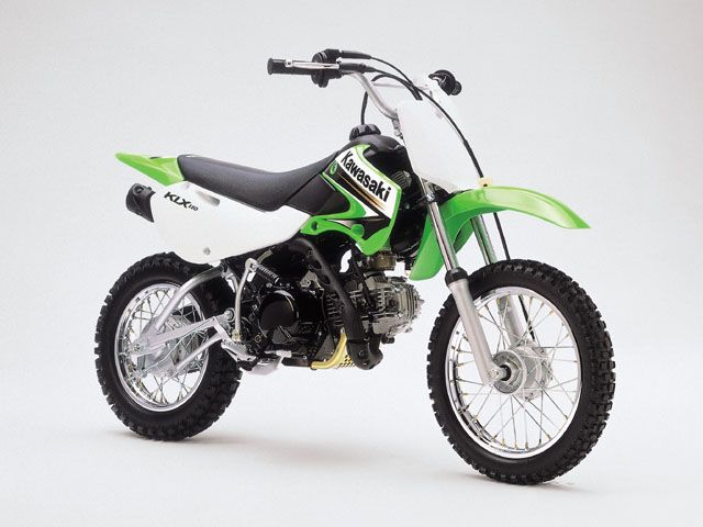 2003年 KLX110 ライムグリーン（カタログメイン）