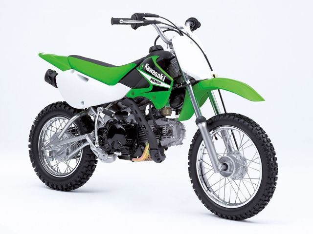2006年 KLX110 ライムグリーン（カタログメイン）