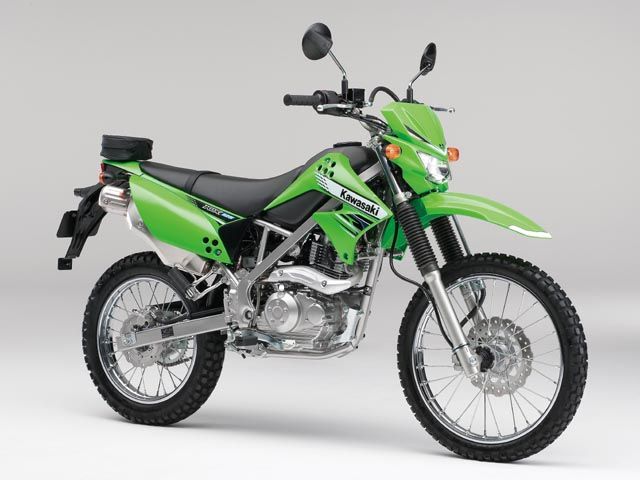 2012年 KLX125 ライムグリーン（カタログメイン）