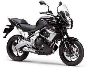 2010年 Versys 650 ABSメタリックスパークブラック×メタリックフラットスパークブラック