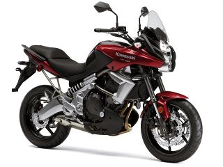 2011年 Versys 650メタリックインペリアルレッド（US仕様）