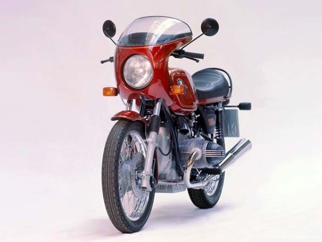 1976年 R100S （カタログメイン）