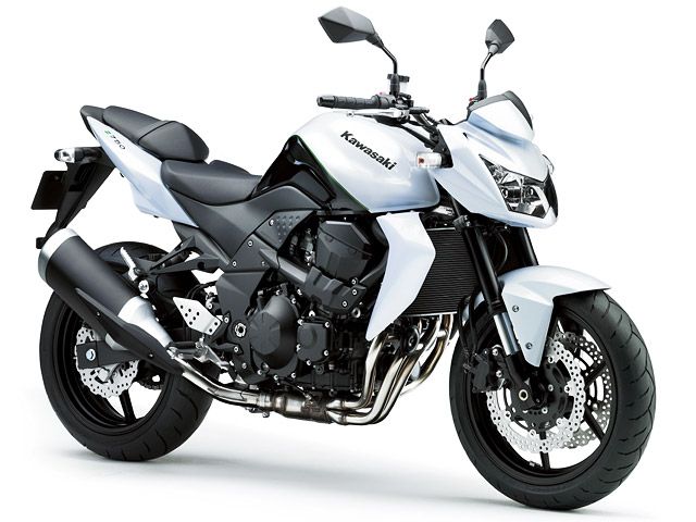 2010年 Z750 パールスターダストホワイト×メタリックスパークブラック(カタログメイン)