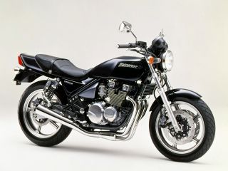 カワサキ（KAWASAKI） ゼファー400 | ZEPHYRの型式・スペックなら 