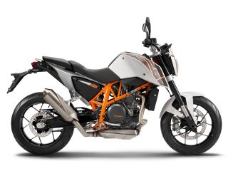2013年 690 DUKEホワイト