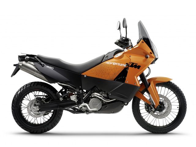 2011年 990 ADVENTURE オレンジ（カタログメイン）