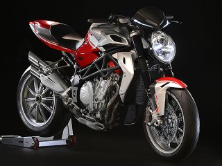 2013年 BRUTALE 1090 RRレッド/シルバー（ABS装着モデル）