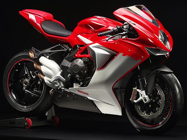 2019年 F3 800 アゴレッド/アゴシルバー（カタログメイン）