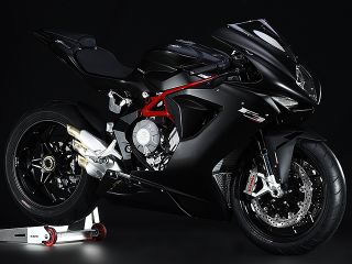2015年 F3 800マットメタリックセナブラック