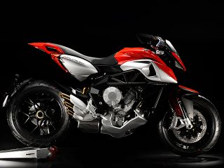 2014年 RIVALE 800（サイドビュー）