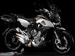 2015年 STRADALE 800ブロンズメタリック/パールホワイト