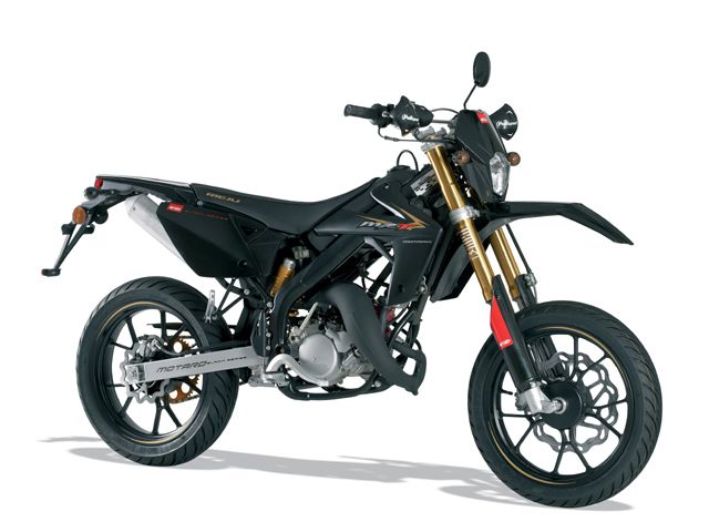 2011年 MRT PRO Super Motard ブラック（カタログメイン）