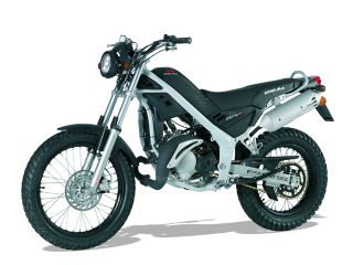 2011年 Tango 50ブラック