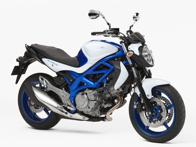 2011年 GLADIUS 400 ABS パールビガーブルー/グラススプラッシュホワイト（カタログメイン）