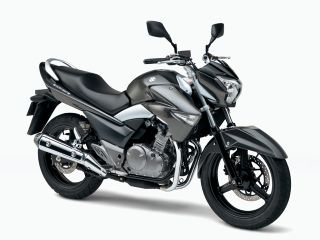 2013年 GSR250サンダーグレーメタリック