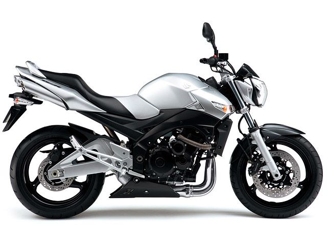 2007年 GSR600 メタリックソニックシルバー（カタログメイン）