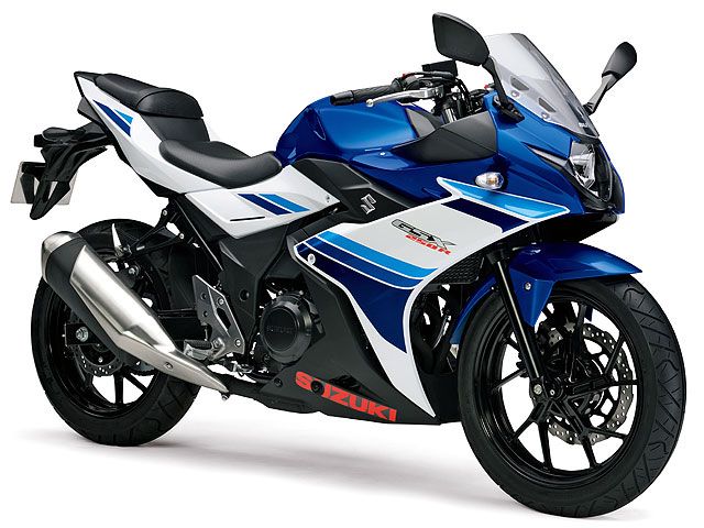 2017年 GSX250R クリスタルブルーメタリック/パールグレッシャーホワイト(カタログメイン)