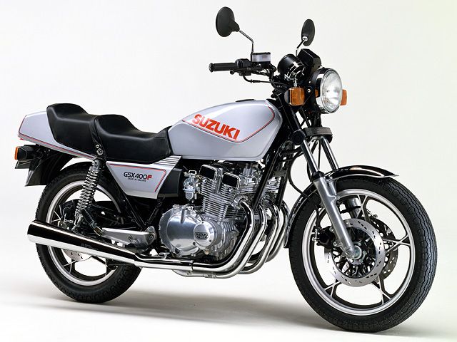 1981年 GSX400F (カタログメイン)