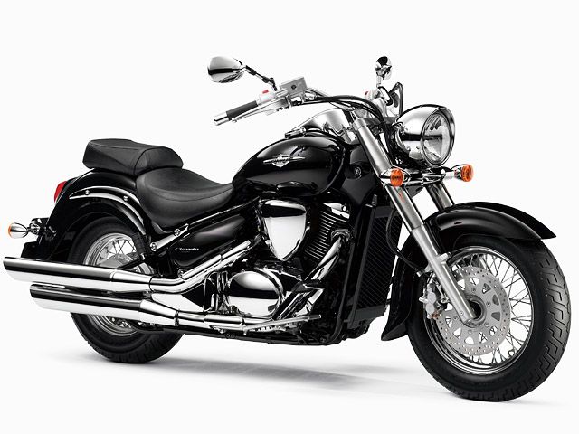 2014年 Intruder Classic 400 グラススパークルブラック（カタログメイン）