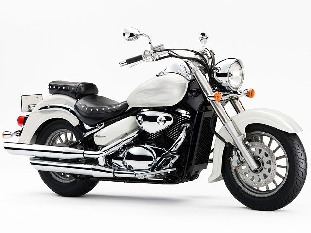 2006年 Intruder Classic 400 キャストホイール仕様 パールグラスホワイト（カタログメイン）