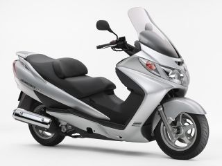 2004年 SKYWAVE 250ソニックシルバーメタリック