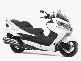 スズキ（SUZUKI）2009年 SKYWAVE 250 Type M・カラーチェンジのカタログ情報 | 沖縄のバイクを探すなら【グーバイク沖縄】