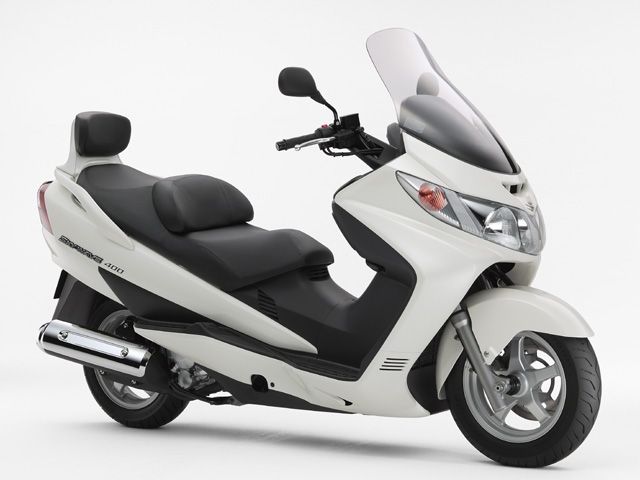 2005年 SKYWAVE 400 パールグラスホワイト（カタログメイン）