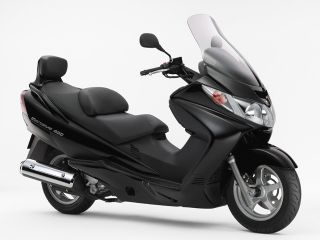 2005年 SKYWAVE 400パールネブラーブラック