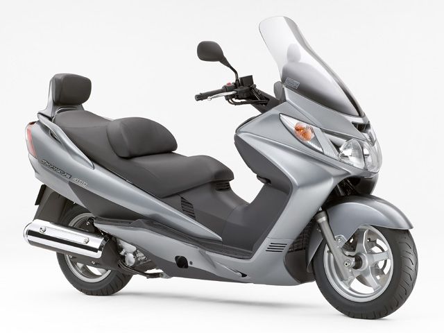 2006年 SKYWAVE 400 オールドグレーメタリック（カタログメイン）
