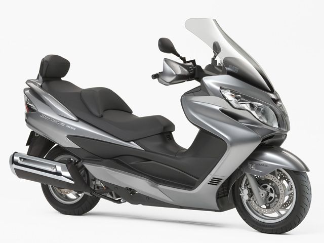 2009年 SKYWAVE 400 Limited ABS オールトグレーメタリック（カタログメイン）