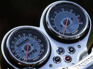 2003年 Bonneville T100