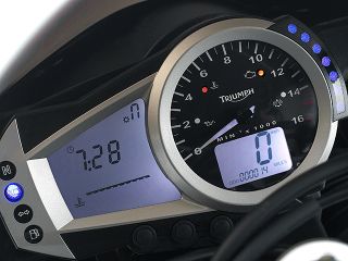 2006年 Daytona 675（メーター表示イメージ）