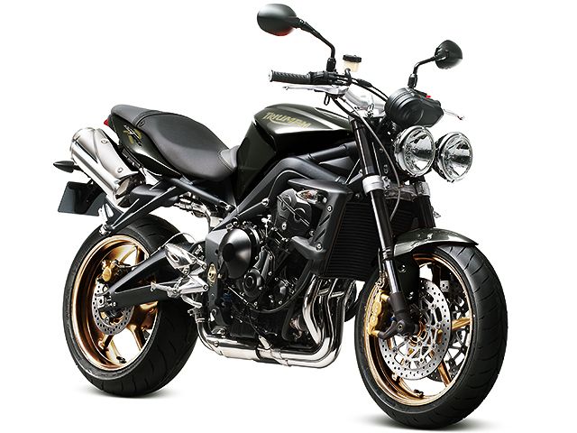 2011年 Street Triple R ファントムブラック(カタログメイン)