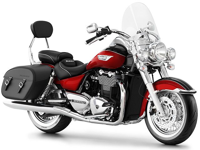 2015年 Thunderbird LT ラバレッド/ファントムブラック（カタログメイン）