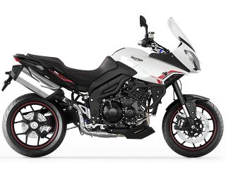 2013年 Tiger Sportクリスタルホワイト/ファントムブラック（Dパッケージ）