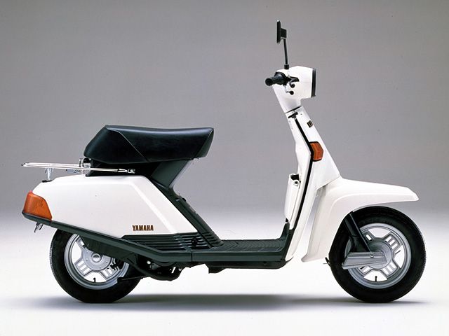 1981年 BELUGA 50 ホワイト(カタログメイン)