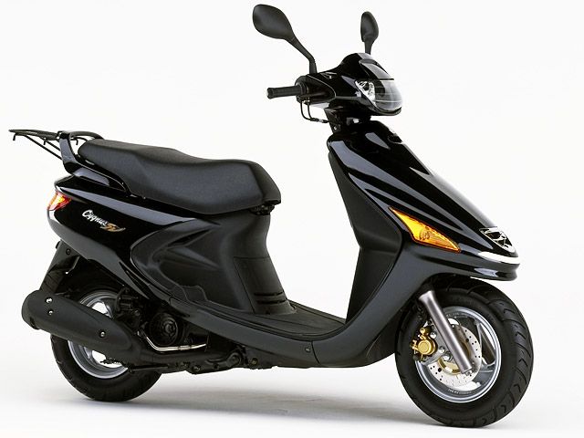 2001年 CYGNUS 125SV ブラック2（カタログメイン）