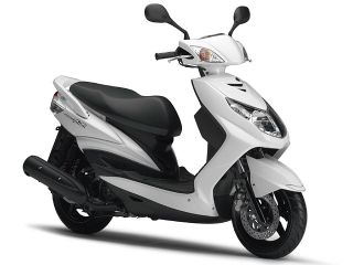 2010年 CYGNUS Xホワイトメタリック1