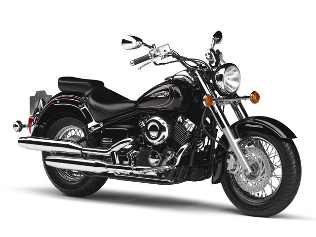 2010年 DragStar Classic 400 ブラックメタリックＸ（カタログメイン）