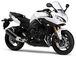 2013年 FAZER 8 ABSブルーイッシュホワイトカクテル1