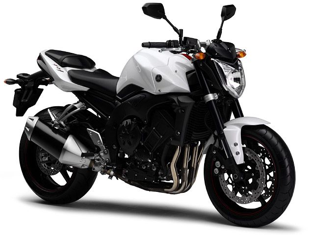 2008年 FZ1 ブルーイッシュホワイトカクテル1（カタログメイン）