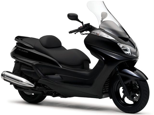 2004年 GRAND MAJESTY 250 ブラックメタリックX（カタログメイン）