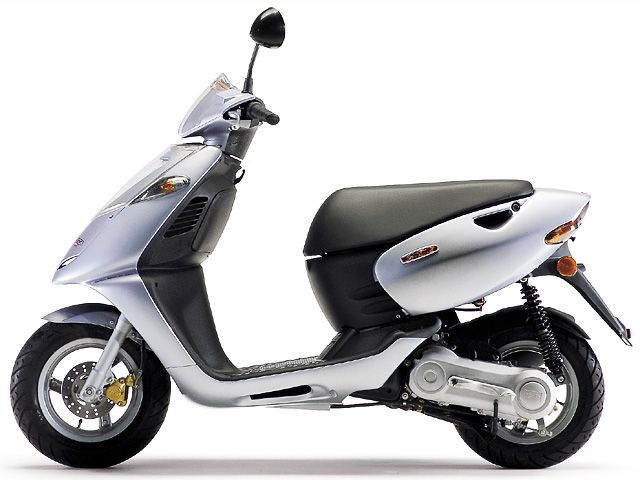 アプリリア50です。 アプリリア(APRILIA)のバイクを探すなら【グーバイク】