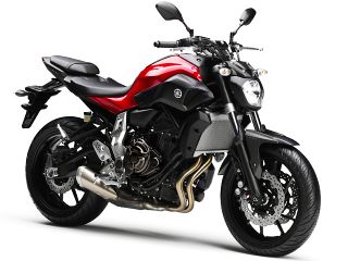 2014年 MT-07 ABSビビッドレッドカクテル1