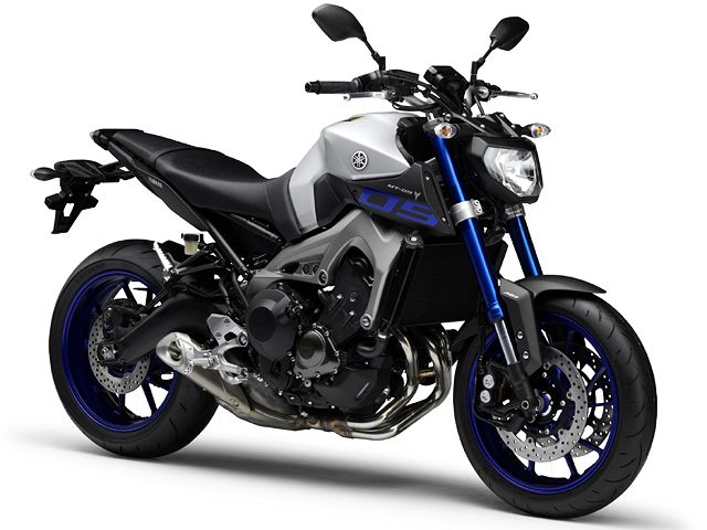 2015年 MT-09 ABS マットシルバー1（カタログメイン）