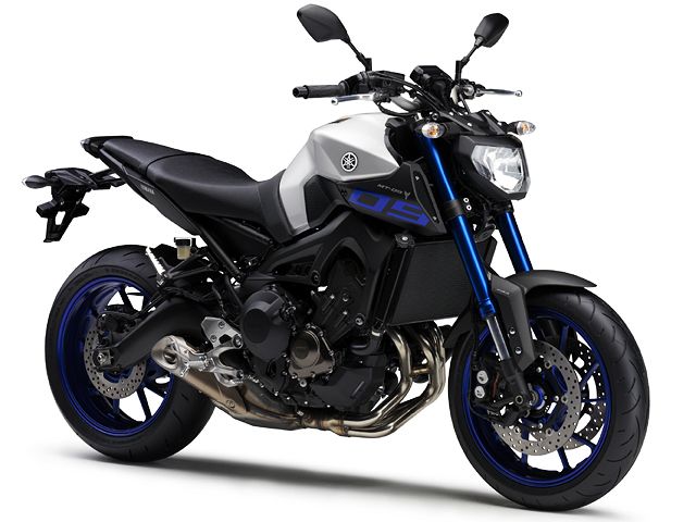 2016年 MT-09 ABS マットシルバー1（カタログメイン）