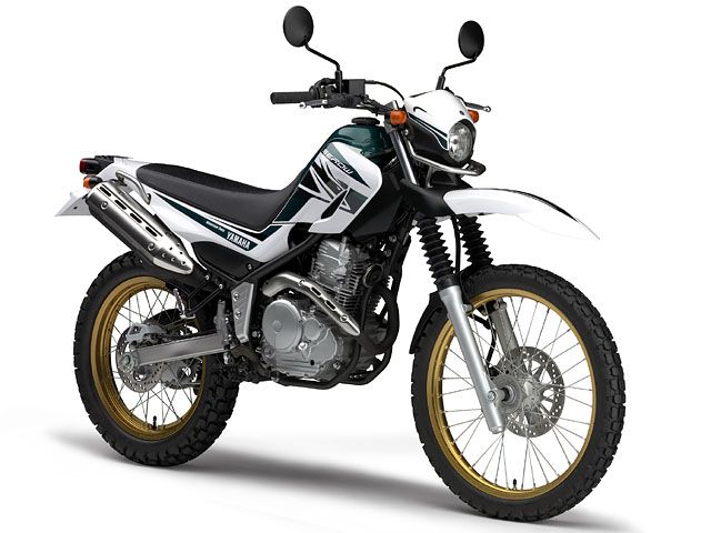 2016年 SEROW 250 パープリッシュホワイトソリッド1（ホワイト/グリーン）（カタログメイン）