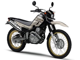 2016年 SEROW 250ベージュ